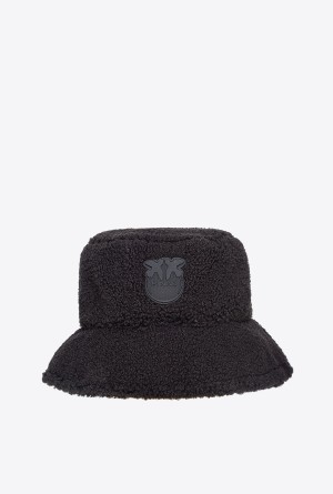 Pinko Faux fur bucket hat with logo patch Negros | MXEGJ49650