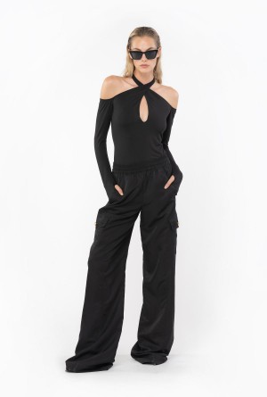 Pinko Off-the-shoulder top with neck fastening Negros | LMXTR59009